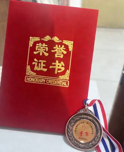 图片包含 桌子, 游戏机, 食物, 停止AI 生成的内容可能不正确。